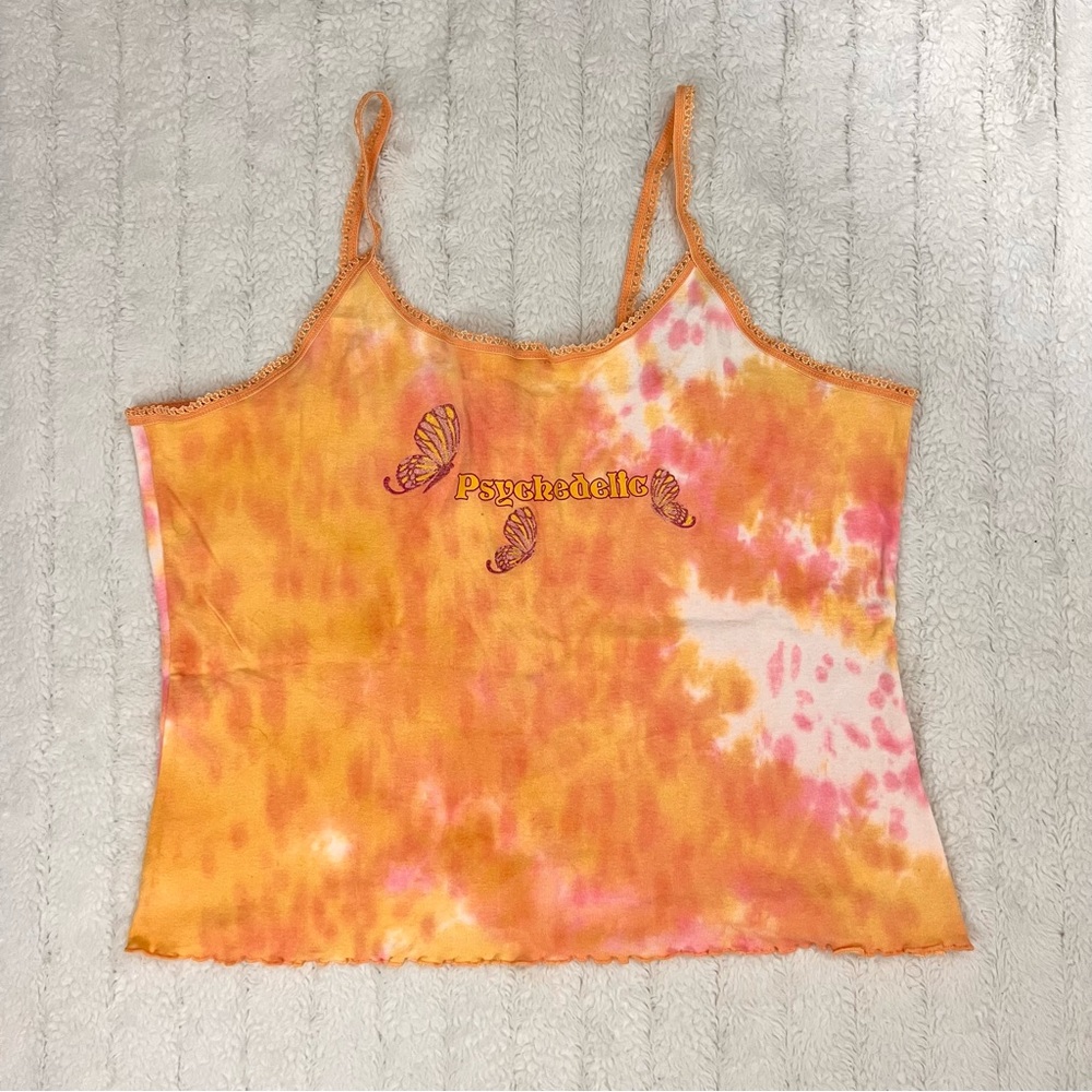 “Psychedelic” tie-dye graphic cami top🦋🍄🧡